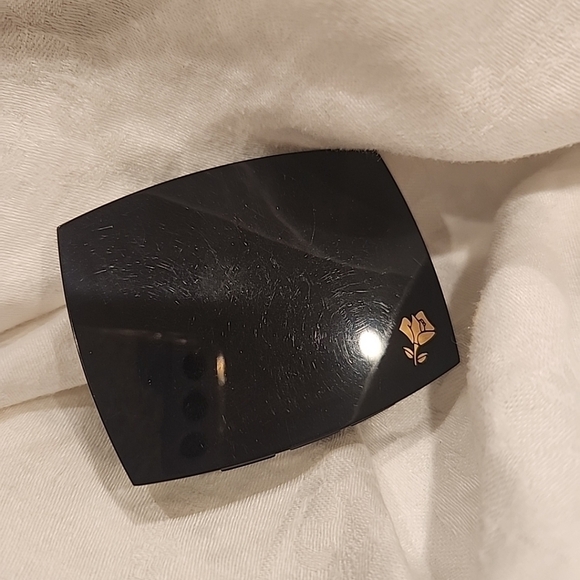 LANCOME Blush Subtil Pressed Powder Blush Sheer Amourose 0.088 oz 2.5 g mini - Picture 2 of 3